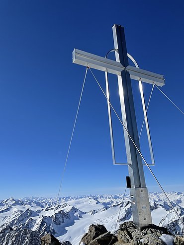 Gipfelkreuz Wildspitze © Skischule Pitztal Kirschner