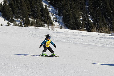 Bambinikurs - Pistenspaß für Skizwerge © Skischule Pitztal Kirschner Werner