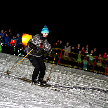Neujahrszeremonie - Rennen mit traditionellen Skiern © Skischule Pitztal Kirschner Werner