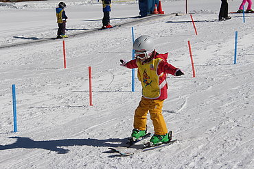 Kleine Pistenprofis im Kinderland © Skischule Pitztal Kirschner Werner